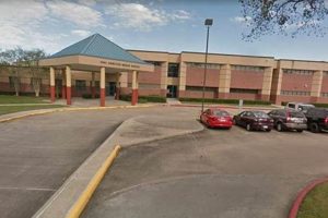 Top-Rated Houston Middle Schools: 2024 Guide Best Schools in America: Top Public & Private Options Top-Rated Houston Middle Schools: 2024 Guide | Best Schools in America: Top Public & Private Options