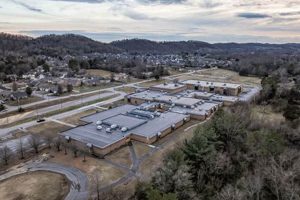 Best Karns Middle School: Info & Reviews Best Schools in America: Top Public & Private Options Best Karns Middle School: Info & Reviews | Best Schools in America: Top Public & Private Options