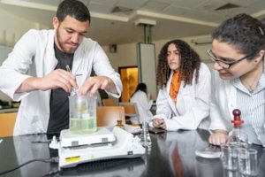 Top US Chemistry Schools: Programs & Rankings Best Schools in America: Top Public & Private Options Top US Chemistry Schools: Programs & Rankings | Best Schools in America: Top Public & Private Options