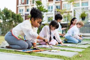 Top Art Therapy Schools: 2024 Guide Best Schools in America: Top Public & Private Options Top Art Therapy Schools: 2024 Guide | Best Schools in America: Top Public & Private Options