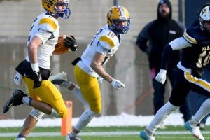 Get Hillsdale High Football Score: Friday Night Updates! | Best Schools in America: Top Public & Private Options