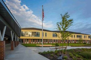 Best Islander Middle School: A Parent's Guide | Best Schools in America: Top Public & Private Options