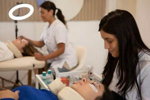 Top Esthetician Schools in Nashville: 2024 Guide | Best Schools in America: Top Public & Private Options