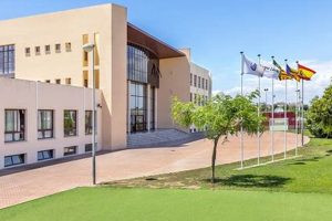 Top Best Schools in Spain: Guide & Rankings | Best Schools in America: Top Public & Private Options