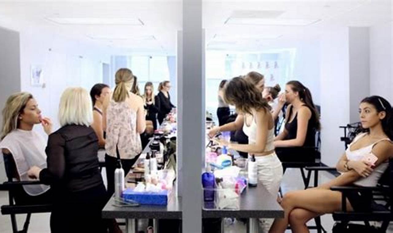 Top 10 Best Makeup Artist Schools & Academies Best Schools in America: Top Public & Private Options Top 10 Best Makeup Artist Schools & Academies | Best Schools in America: Top Public & Private Options