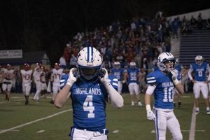 Highlands HS Football: Latest Scores & Updates | Best Schools in America: Top Public & Private Options