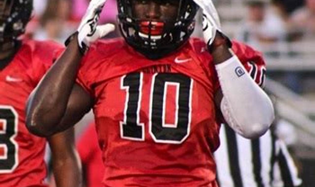 Clinton IA High School Football: Latest Scores & News | Best Schools in America: Top Public & Private Options