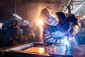 Top 5 Best Trade Schools for Welding Programs 2024 | Best Schools in America: Top Public & Private Options