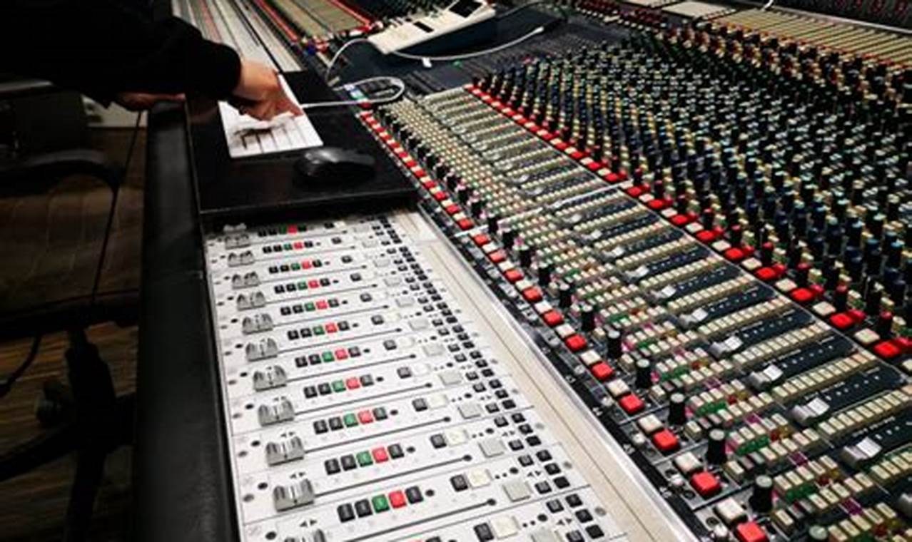 Top 10 Best Music Engineering Schools & Programs | Best Schools in America: Top Public & Private Options