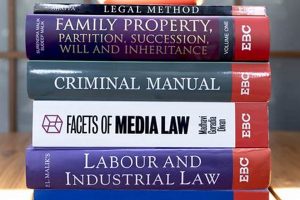 Top 10 Best Books for Law School Success | Best Schools in America: Top Public & Private Options